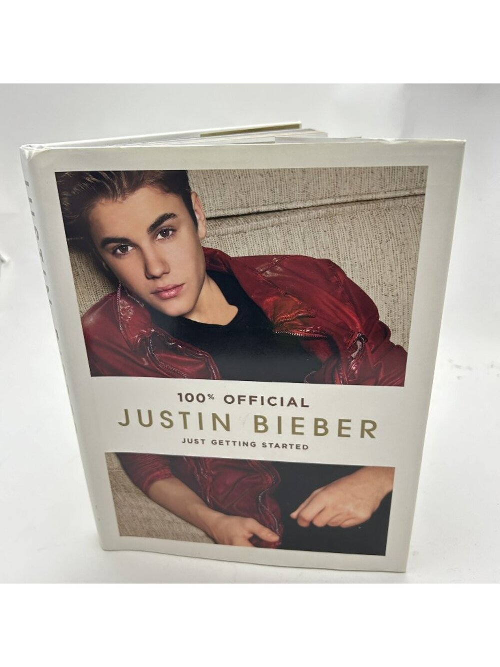 JUSTIN BIEBER JUST GETTING STARTED 2012 HARDCOVER